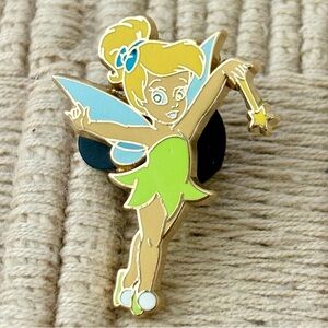 DISNEY 2009 Toddler Tinker Bell Holding Wand Pin